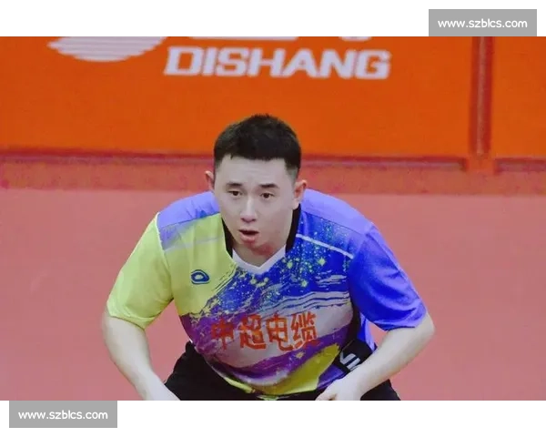 孙颖莎背部力量惊爆体坛！张煜东直播自叹不如：掰手腕我认输